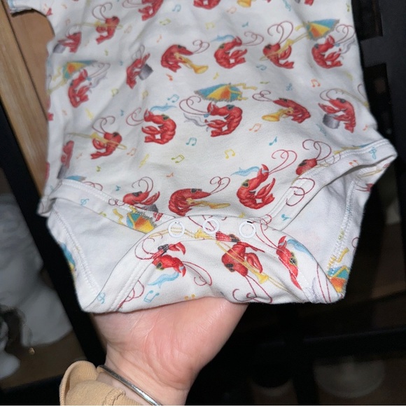 NOLA tawk Mardi Gras crawfish onesie baby boy girl nola toddler Louisiana LSU - Picture 5 of 6